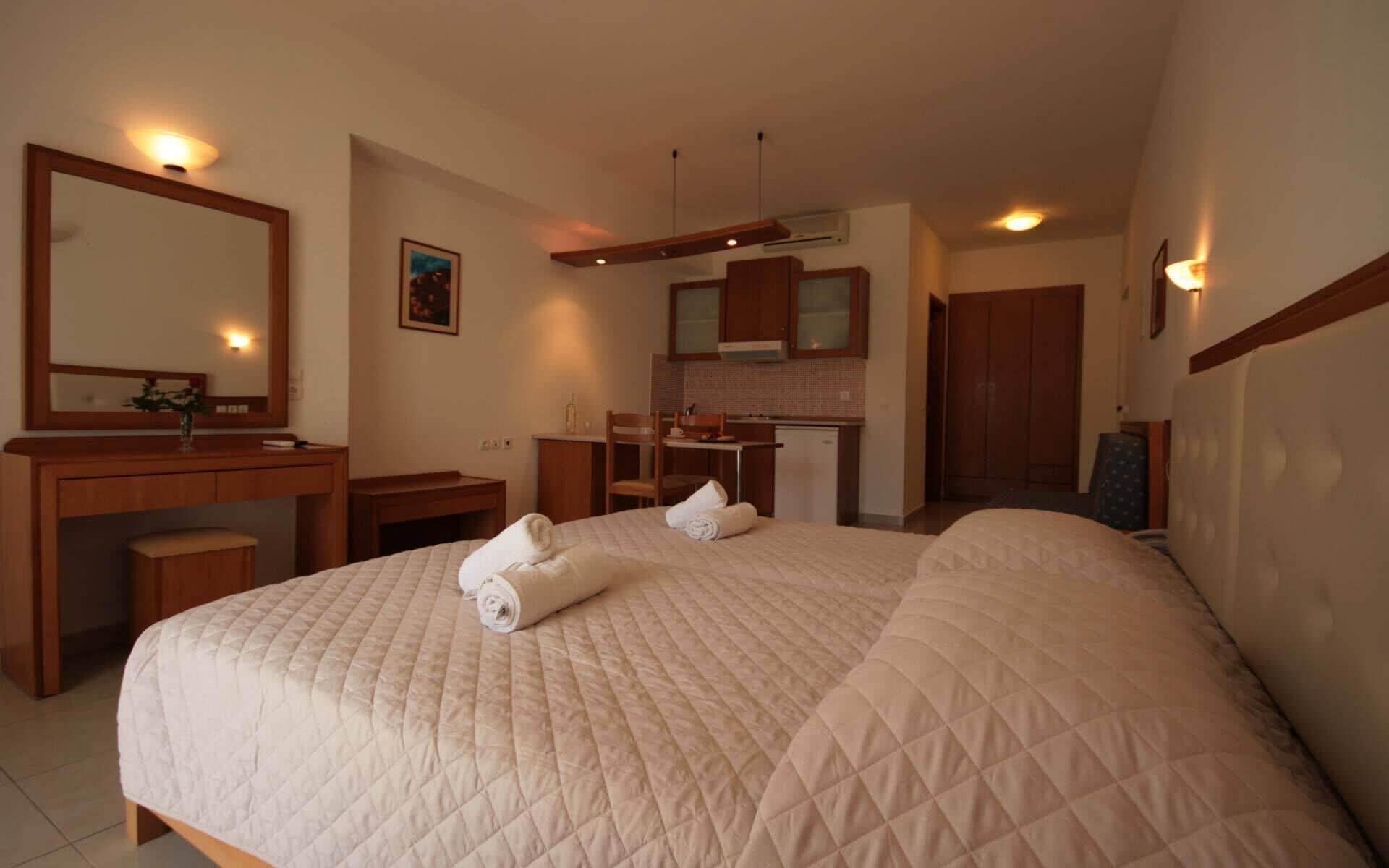 Castro Beach Hotel Maleme Extérieur photo