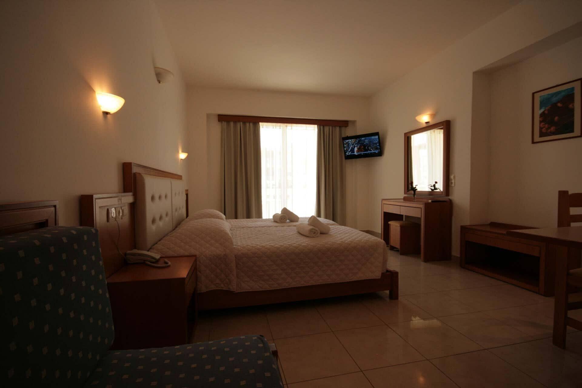 Castro Beach Hotel Maleme Extérieur photo