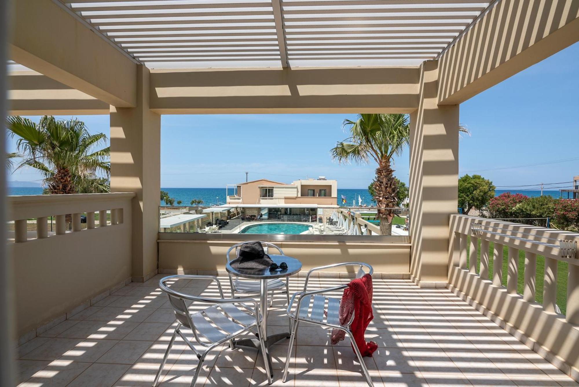 Castro Beach Hotel Maleme Extérieur photo