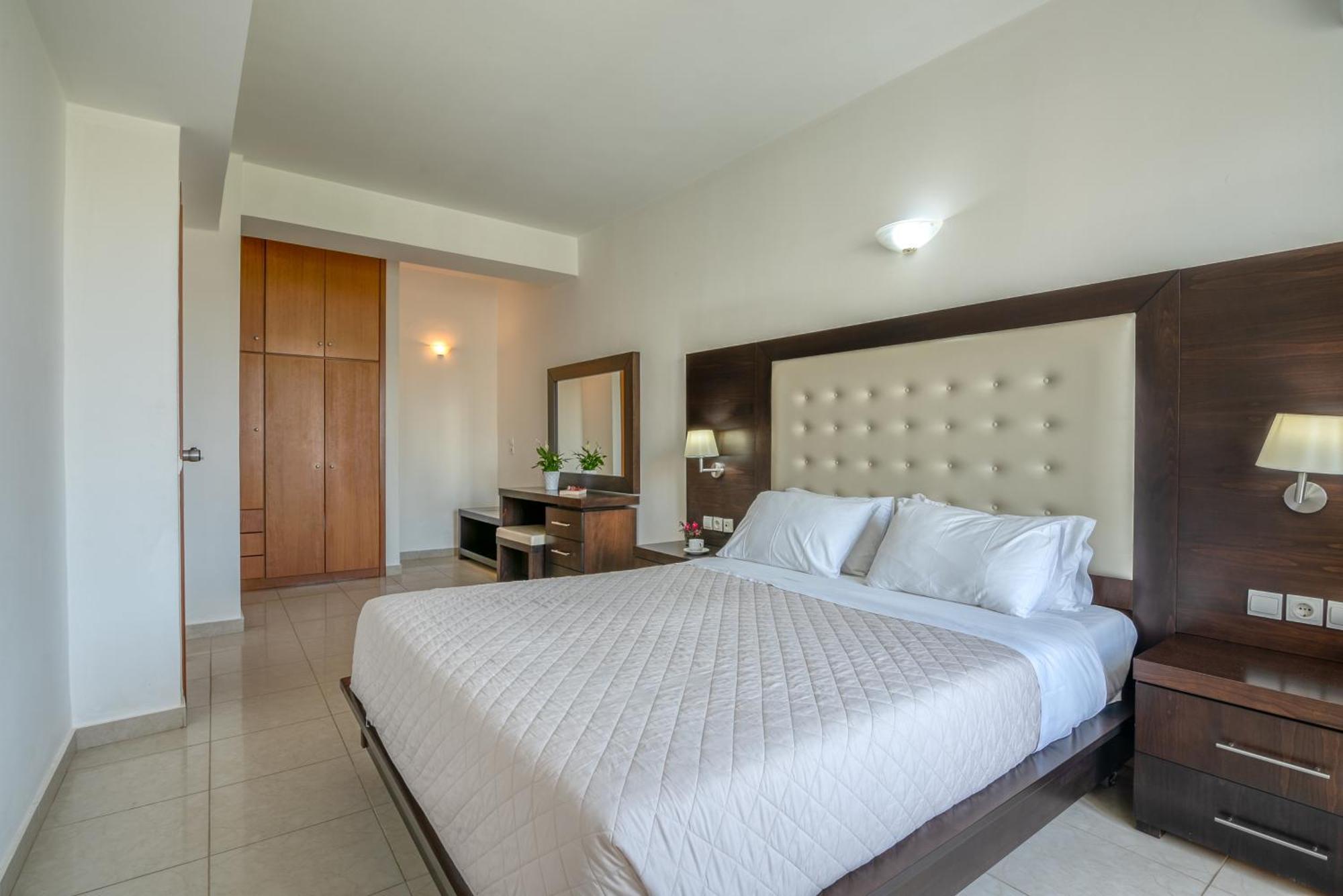 Castro Beach Hotel Maleme Extérieur photo