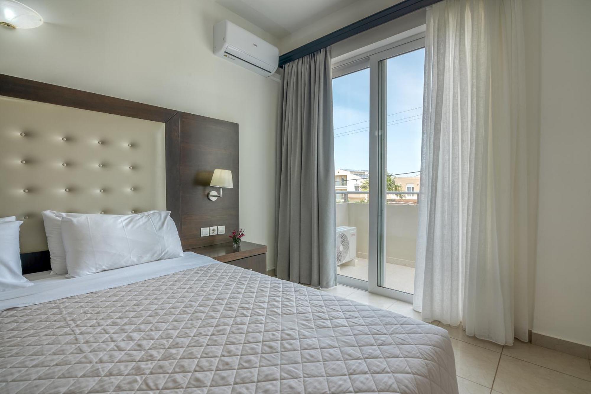 Castro Beach Hotel Maleme Extérieur photo
